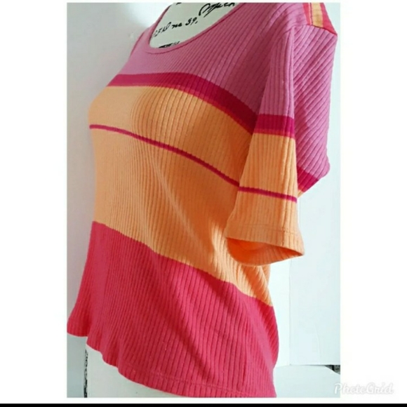 Womens Medium Top 3/4" Sleeved Striped ribbed slim fit shirt - Picture 9 of 9